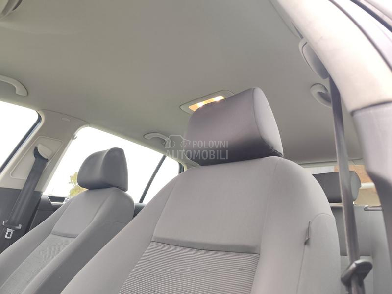 Volkswagen Golf 5 //NOVI SERVISI//