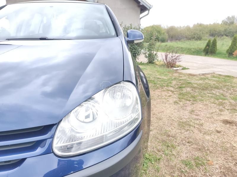 Volkswagen Golf 5 //NOVI SERVISI//