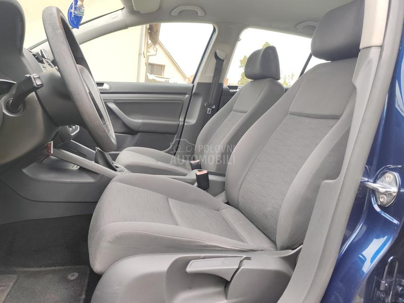 Volkswagen Golf 5 //NOVI SERVISI//