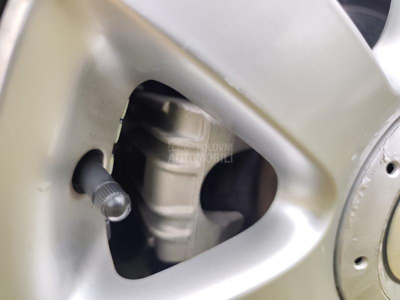 Volkswagen Golf 5 //NOVI SERVISI//