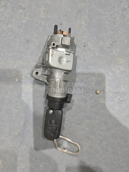 Kontakt brava sa kljucem