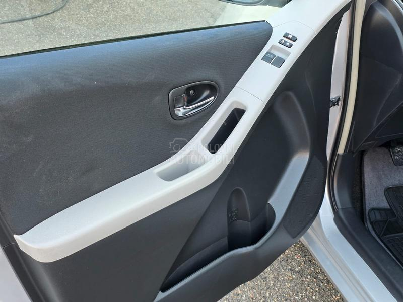 Toyota Yaris 1.33 vvt-i