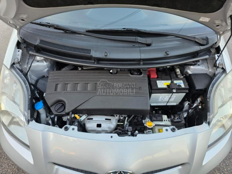 Toyota Yaris 1.33 vvt-i