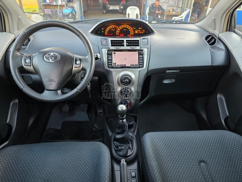 Toyota Yaris 1.33 vvt-i
