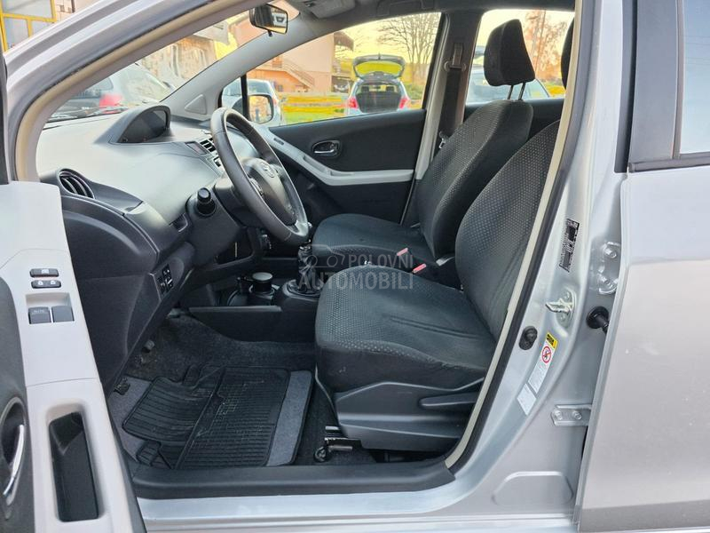 Toyota Yaris 1.33 vvt-i