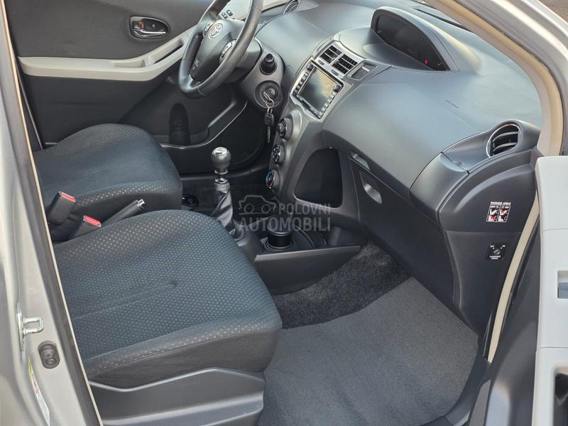 Toyota Yaris 1.33 vvt-i