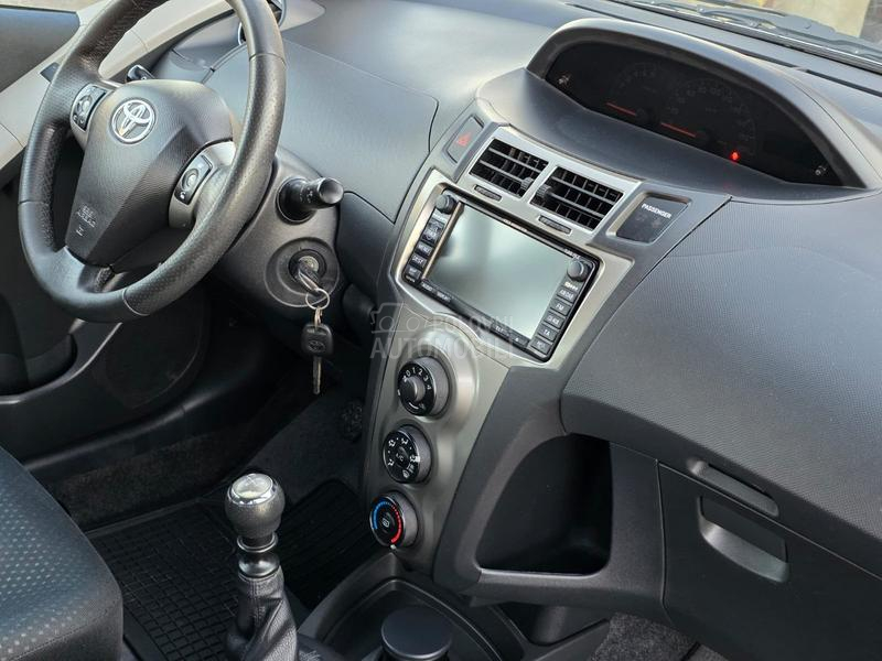 Toyota Yaris 1.33 vvt-i