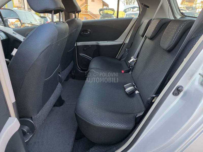 Toyota Yaris 1.33 vvt-i