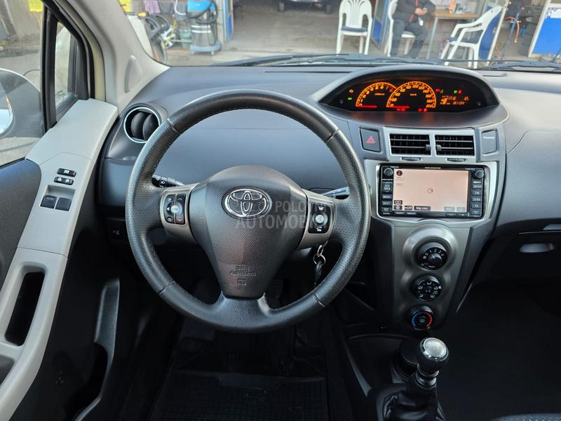 Toyota Yaris 1.33 vvt-i