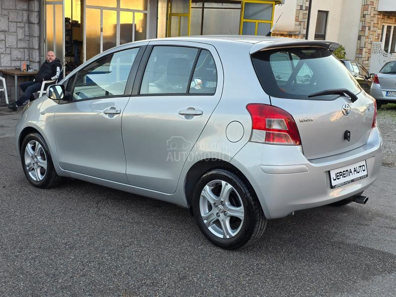 Toyota Yaris 1.33 vvt-i