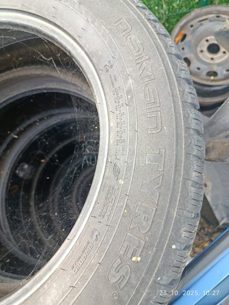 Nokian 215/65 R17 Zimska