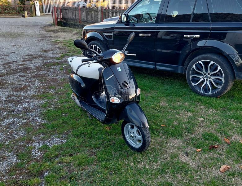 Vespa et4