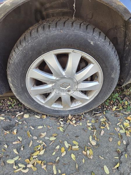 Aluminijumske felne renault sa gumama 16" 5 x 108