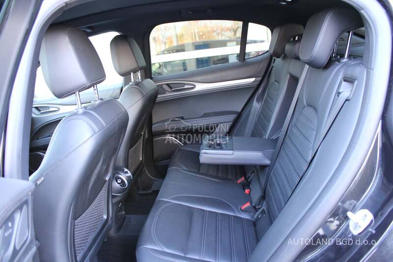 Alfa Romeo Stelvio 2.0 VELOCE Q4 AUT