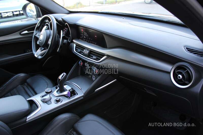 Alfa Romeo Stelvio 2.0 VELOCE Q4 AUT