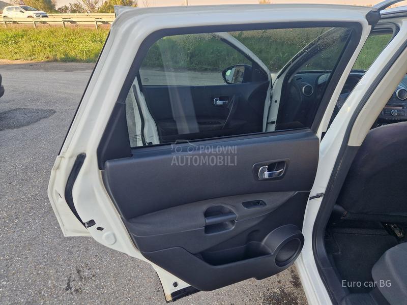 Nissan Qashqai + 2 A K C I J A