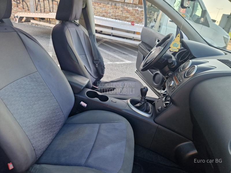 Nissan Qashqai + 2 A K C I J A