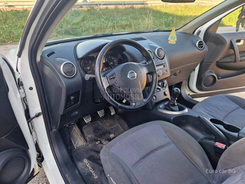 Nissan Qashqai + 2 A K C I J A