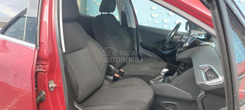 Peugeot 208 1.6hdi Exklusiv