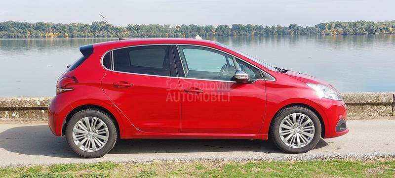 Peugeot 208 1.6hdi Exklusiv