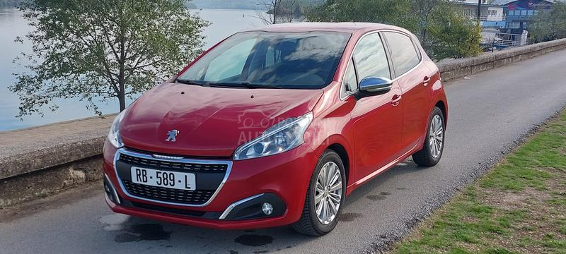 Peugeot 208 1.6hdi Exklusiv