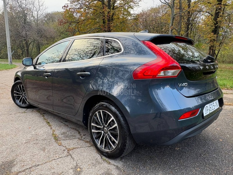 Volvo V40 2.0d D2 pano kož