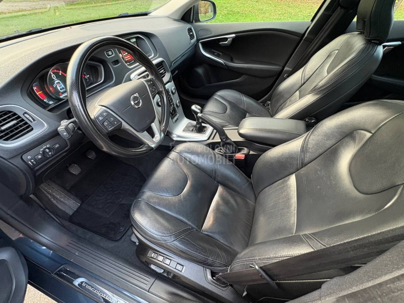 Volvo V40 2.0d D2 pano kož