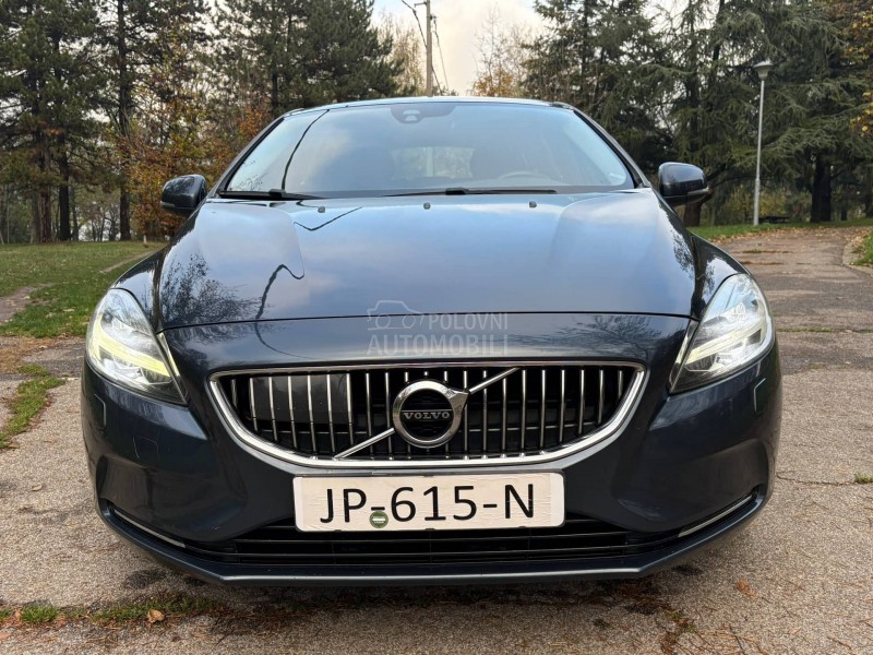 Volvo V40 2.0d D2 pano kož