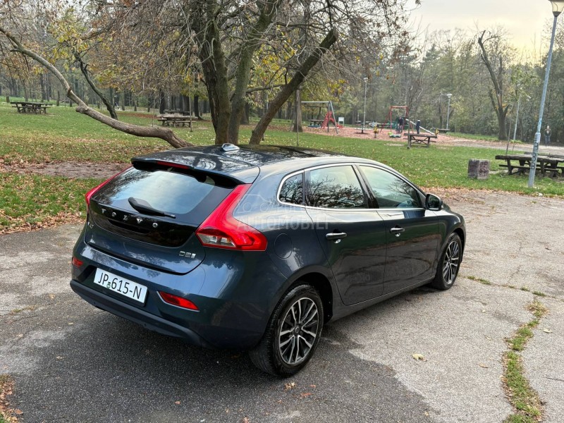 Volvo V40 2.0d D2 pano kož