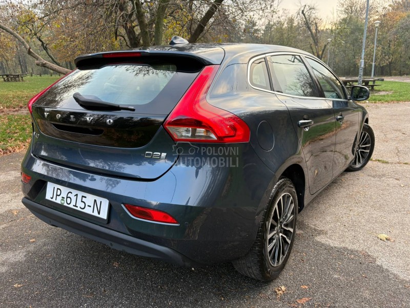 Volvo V40 2.0d D2 pano kož