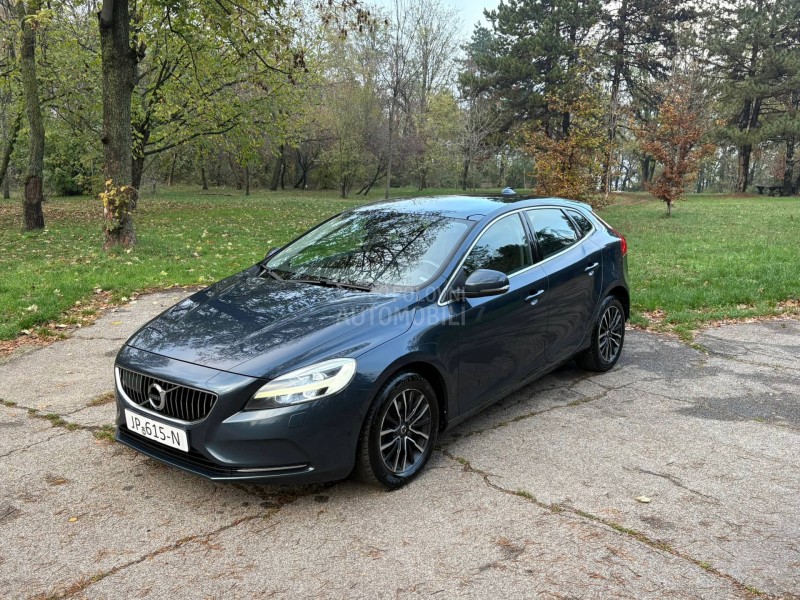 Volvo V40 2.0d D2 pano kož