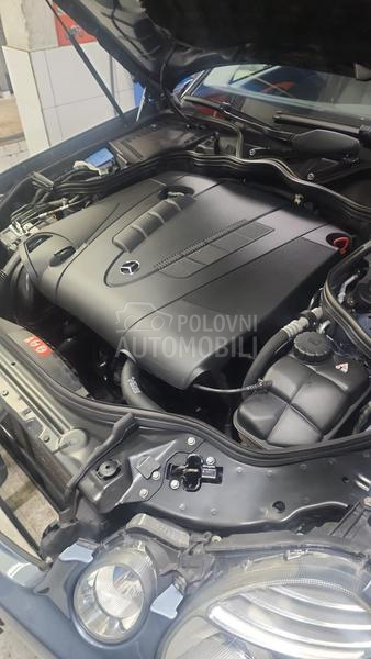 Mercedes Benz E 220 W211