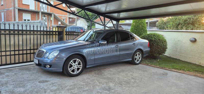 Mercedes Benz E 220 W211
