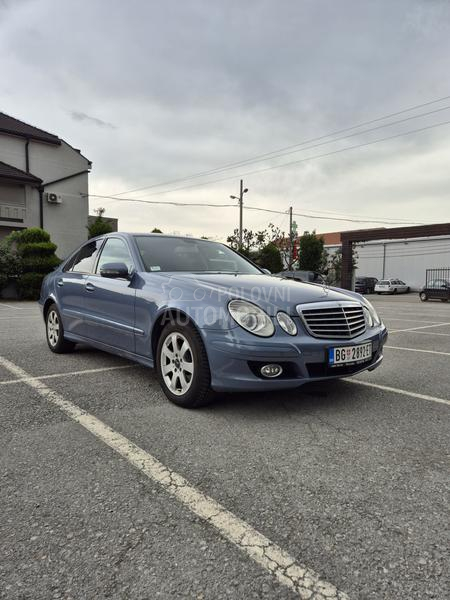 Mercedes Benz E 220 W211