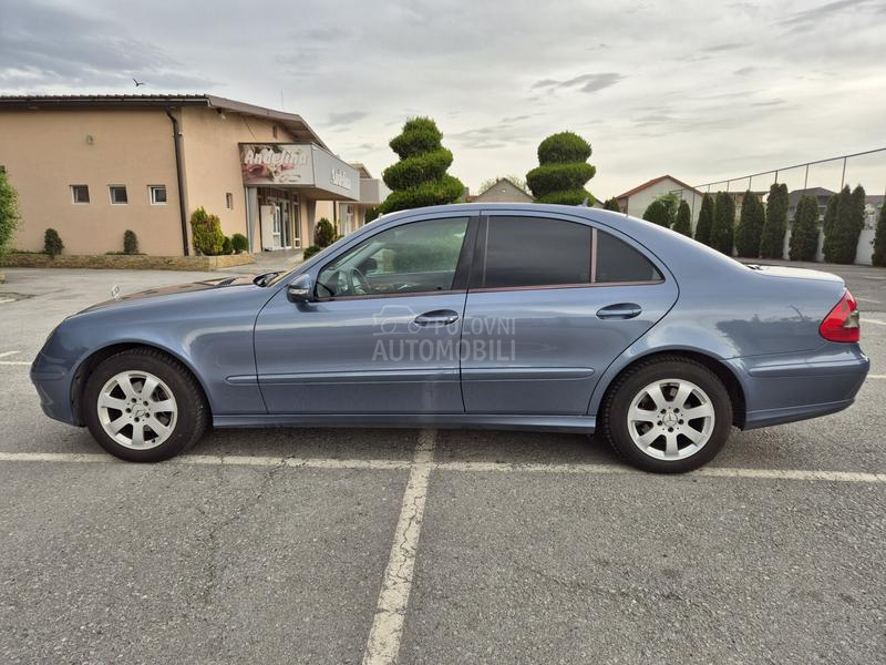 Mercedes Benz E 220 W211