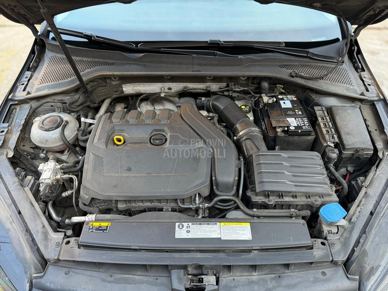 Volkswagen Golf 7 1.5 TGI DSG/HIGHL