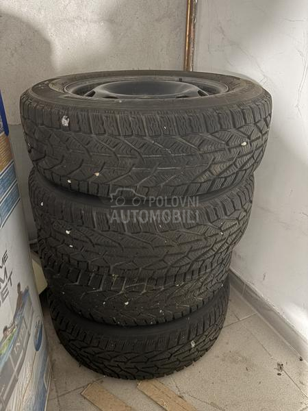 Taurus 195/65 R15 Zimska