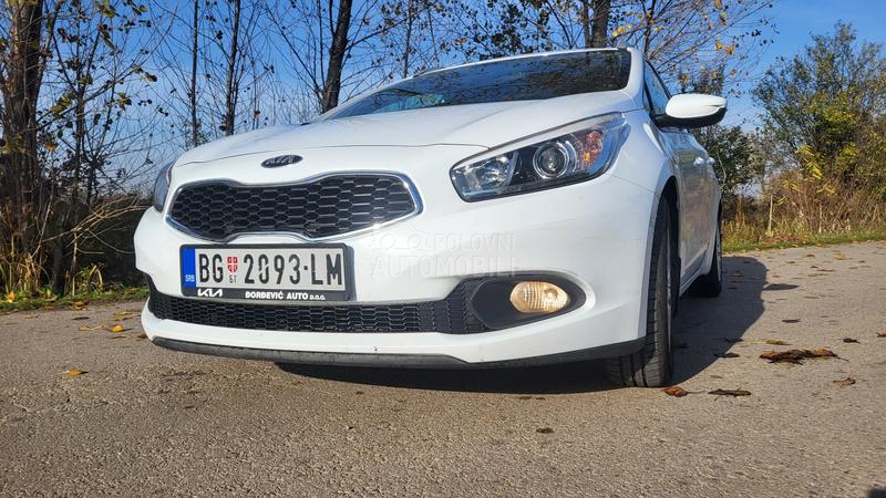 Kia cee`d sw 