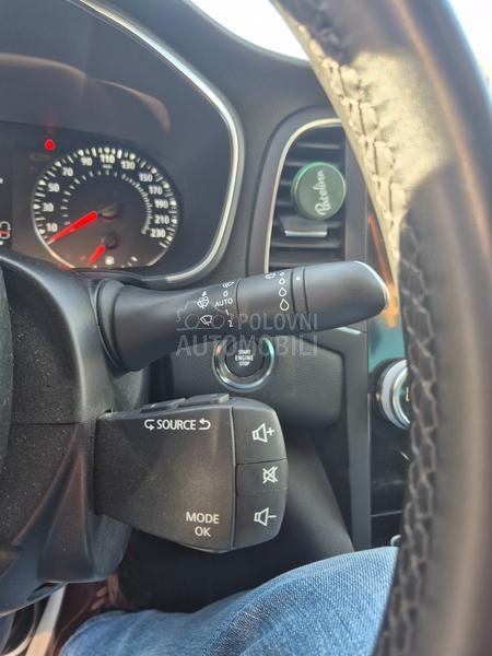 Renault Megane 1.5 DCI GRANDCOUPE