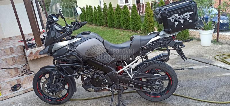 Suzuki v Strom dl 1000