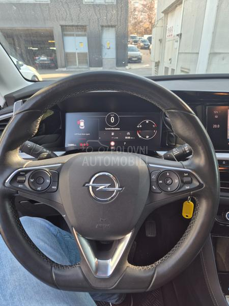 Opel Grandland X 1.5 AT8 EDITION