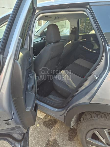 Opel Grandland X 1.5 AT8 EDITION
