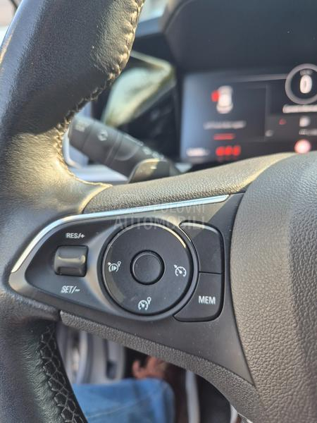 Opel Grandland X 1.5 AT8 EDITION