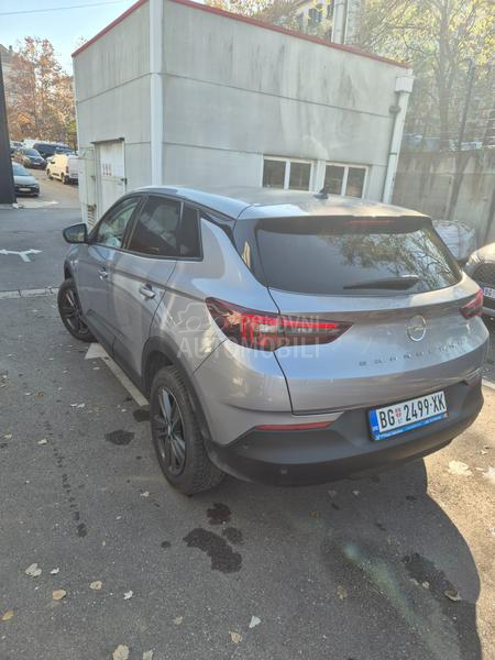 Opel Grandland X 1.5 AT8 EDITION