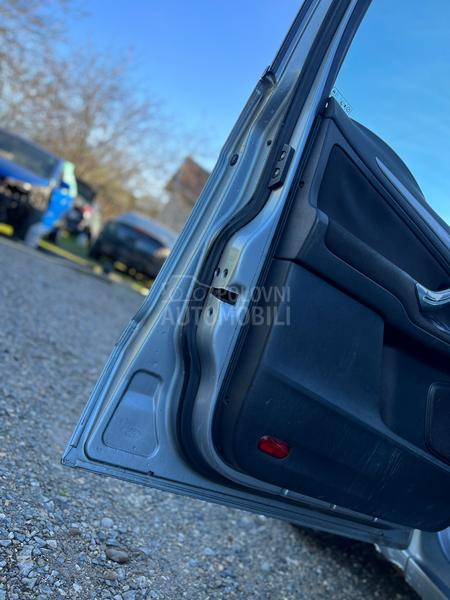 vrata prednja leva desna