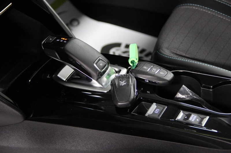 Peugeot 2008 RATA OD166/AT8 ALLUR