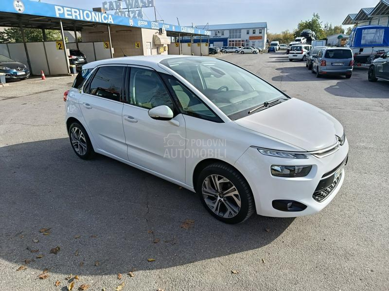 Citroen C4 Picasso 1.2i