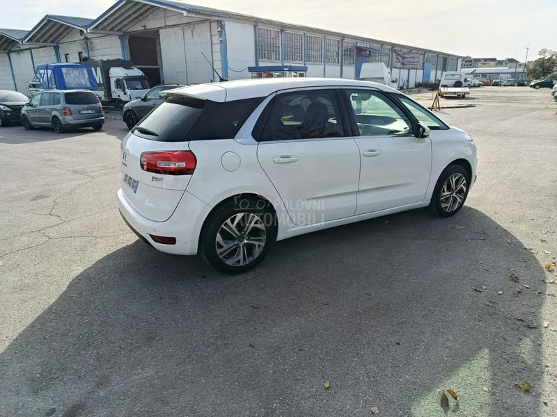 Citroen C4 Picasso 1.2i
