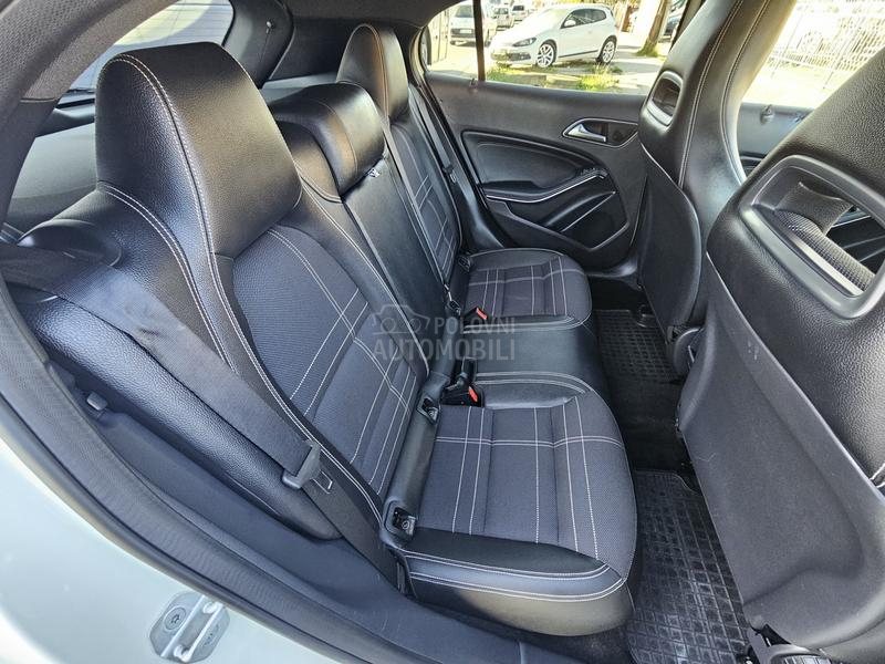 Mercedes Benz GLA 200 D STYLE