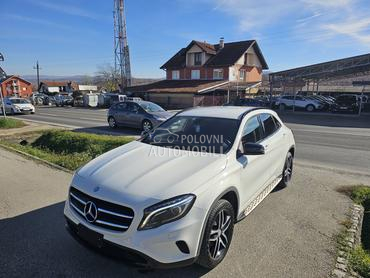 Mercedes Benz GLA 200 D STYLE
